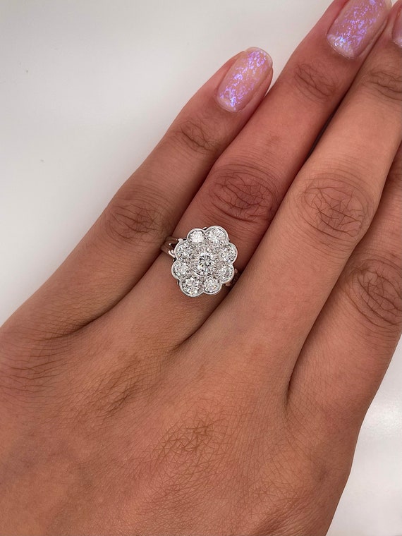 Flower-shaped Diamond Ring 18K White Gold - Etsy