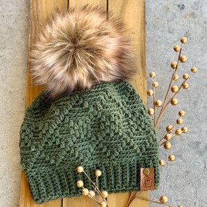 LUXURY LINE Fall Hat Fall Beanie Pom Pom Hat Beanie Wine Wine Hat