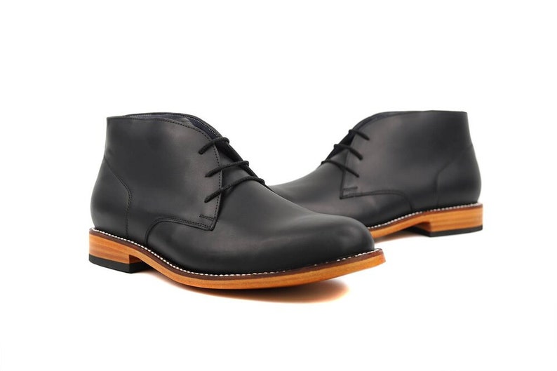 Chukka Black image 3