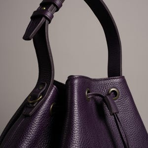 Bucket Bag image 4