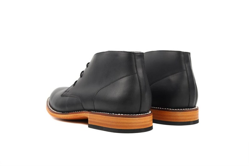 Chukka Black image 4