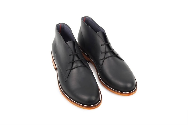 Chukka Black image 2