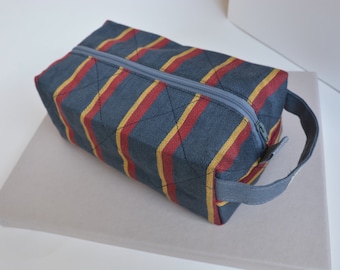 Linen Dopp kit for men - Blue linen boxy zippered pouch - Vegan travel toiletry organiser - Gift for father, husband