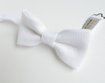 White Jacquard Chevron Bow Tie - Groom's White Matted Wedding Bow tie