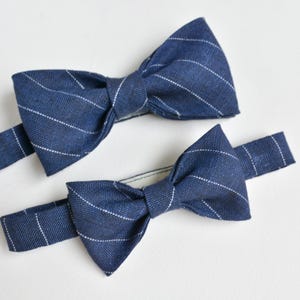 Pinstriped Navy Blue Linen Bow Tie - Classic Groom, Best men Navy Blue Bow ties - Matching Father Son Bow ties