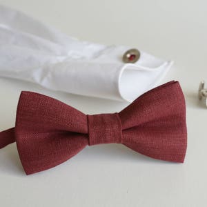 Burgundy, Maroon, Wine Red Linen Men Bow ties -  Prom, Jubilee, Wedding Grooms, Groomsmen Bow ties