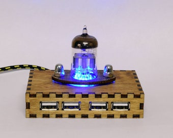 Steampunk USB Hub Flat Radio - Steampunk / Industrial Style - School gift - Christmas Gift