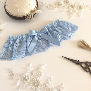 Beautiful Soft Lace &#39;Something Blue&#39; Wedding Garter, with Blue Bow & Crystal, Boho Garter, strumpfband hochzeit