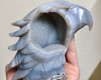 Rare 4.6” Large Hand Carved Agate w/ Quartz Crystal Geode Eagle Head Centerpiece 1.7lb Spirit Animal Bird Carving - Brazil - Item:Q191055
