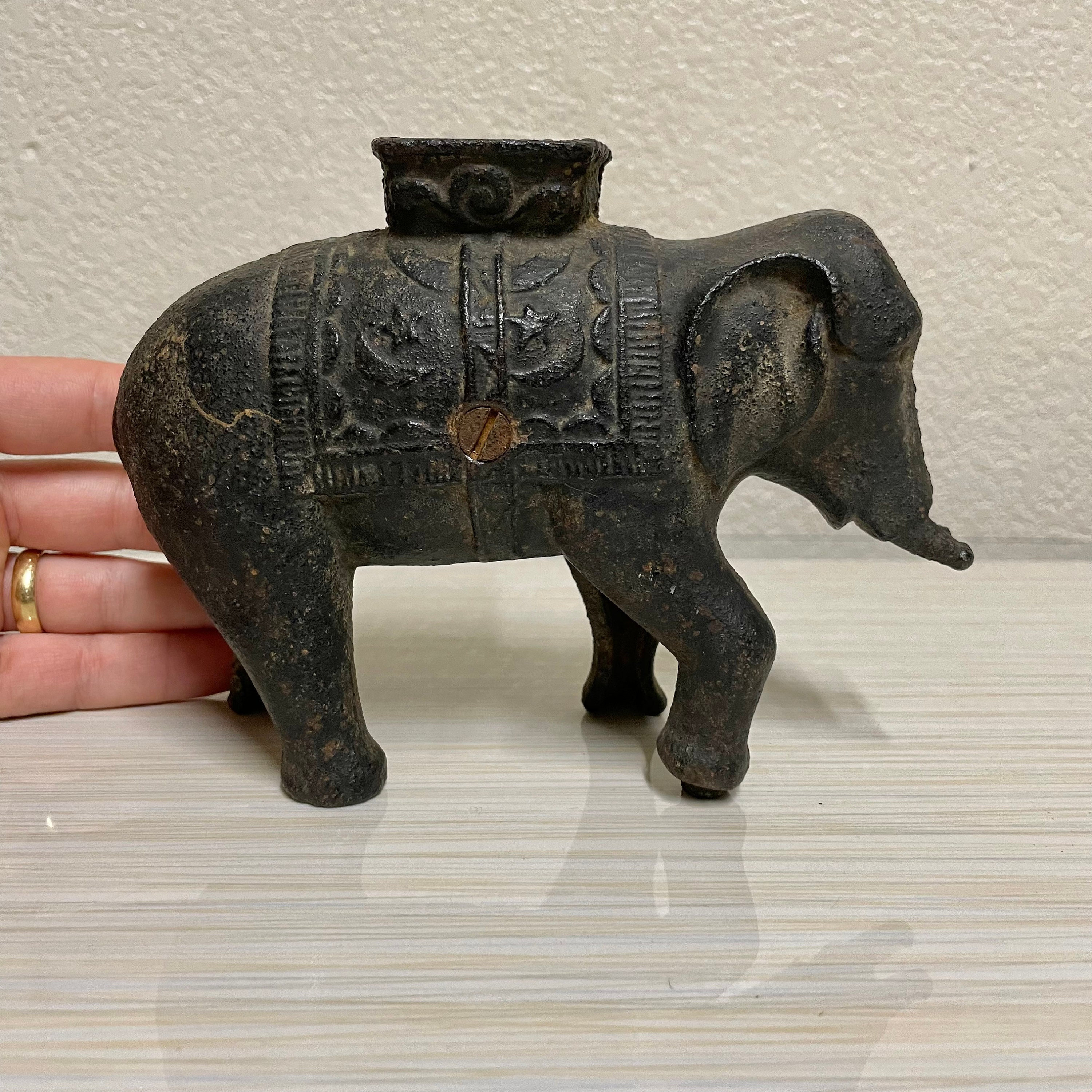 image.title Antique Cast Iron Elephant Bank