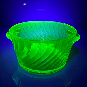 Vintage 6.1” Large Retro Depression Uranium Glass Bowl UV Reactive Glass Glows with Blacklight Collectible