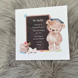 Maestro presente dejando tarjeta de regalo mejor tarjeta de egresados de la escuela personalizada