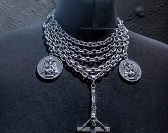 Collar de crucifijo invertido, collar de Baphomet, collar de Lucifer, collar de crucifijo, colgante de cruz invertida