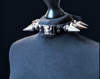 Goth choker/goth choker collar /spike choker/collar