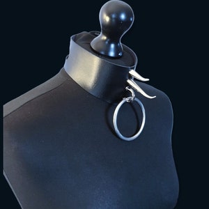 Collar con púas negras, gargantilla de cuero vegano, collar gótico, gargantillas con púas de ganancia