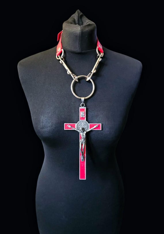 Gothic Religious Cross Pendant Choker Necklace - Y2K Vintage Dark Alloy Necklace For Men & Women - View #11
