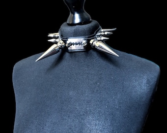 Tour de cou de lame, tour de cou en cuir noir, tour de cou en cuir végétalien, collier tour de cou goth, tour de cou gaint spike