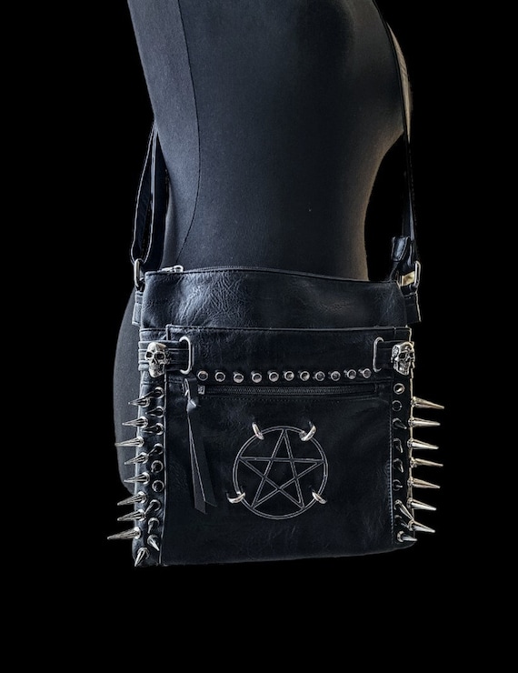 ショルダーバッグ・ポシェット HOLY ECLIPSE SHOULDER BAG Goth Shoulder Bag, Pentacle Bag, Spike Bag, Skull Bag