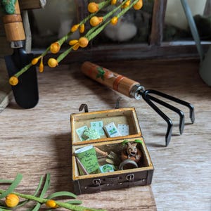 Kräuterkunde Koffer Ornament