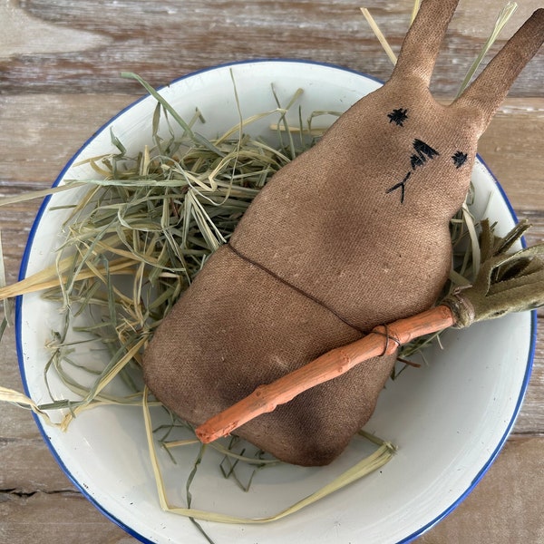 Primitive Folk Art Easter Bunny~Grungy Bunny~Handmade Bunny~Primitive Spring~Primitive Easter~Primitive Farmhouse~Primitive Rabbit