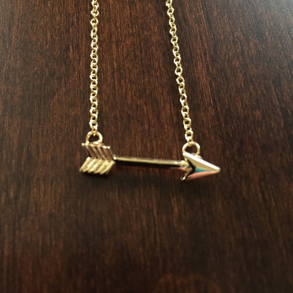 Arrow Necklace in Gold, arrow necklace, gold arrow necklace, arrow jewelry, arrow pendant, small arrow necklace, small necklace, necklace