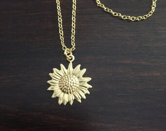 sunflower necklace, gold sunflower necklace, sunflower necklace gold, gold necklace sunflower, sunflower pendant, sunflower jewelry, flower