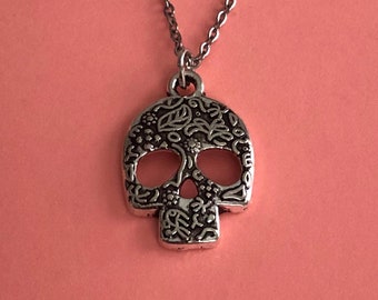 skull, sugar skull, skull necklace, skull jewelry, skull jewlery, skull pendant, sugar skull necklace, sugar skull jewelry, skull gifts