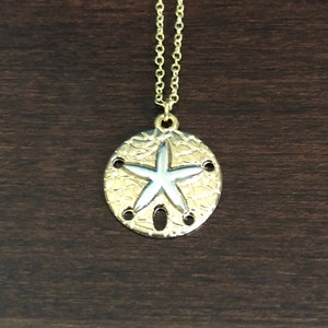 sand dollar necklace, gold sand dollar, sand dollar, gold sand dollar necklace, sand dollar pendant, sand dollar jewelry, sand dollar gifts