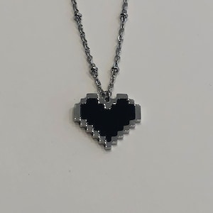 heart, heart necklace, heart pendant, heart jewelry, heart gifts, heart gift for her, black heart necklace, black heart pendant, love gift