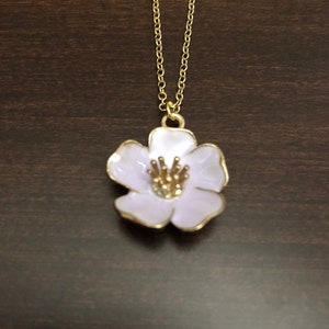 pink hibiscus necklace, hibiscus necklace, hibiscus pendant, hibiscus jewelry, jewelry hibiscus, pink flower necklace, flower necklace pink