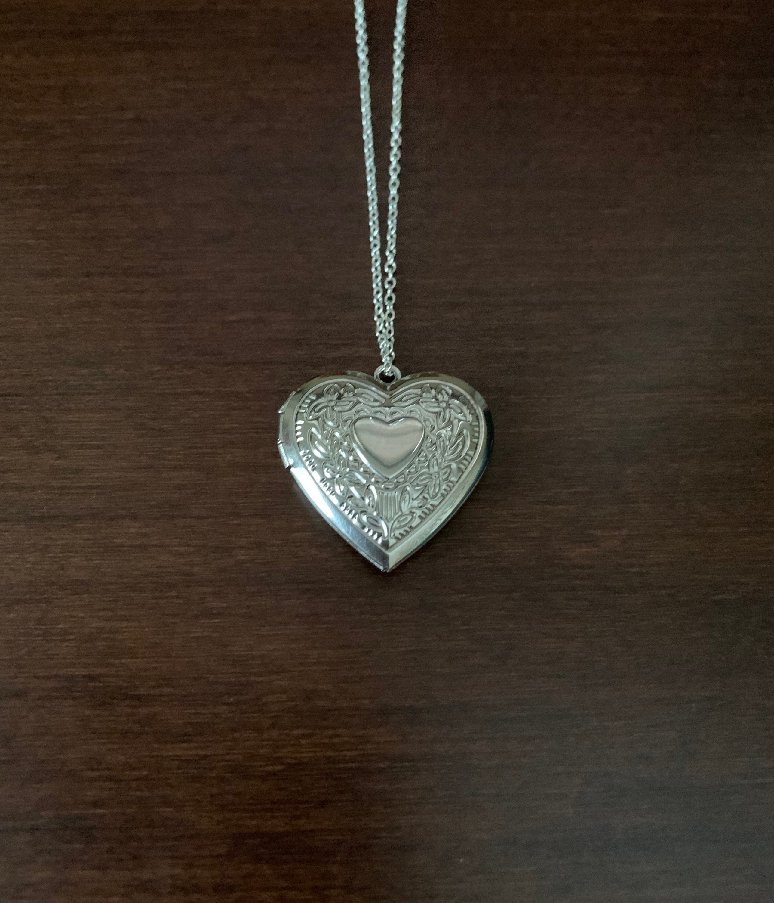 vintage heart locket, heart locket, heart necklace, vintage locket, love locket, silver locket, gifts for mom, gift for her, gifts for women