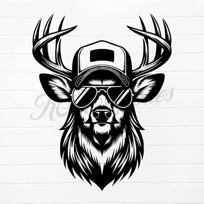 K&ouml;nnte beinhalten: Schwarz-Wei&szlig;-Illustration eines Hirsches mit Sonnenbrille und Trucker-Cap. Der Hirsch hat ein gro&szlig;es Geweih und ein detailliertes Fellmuster. Grafikdesign f&uuml;r Kleidung oder Heimdekoration.