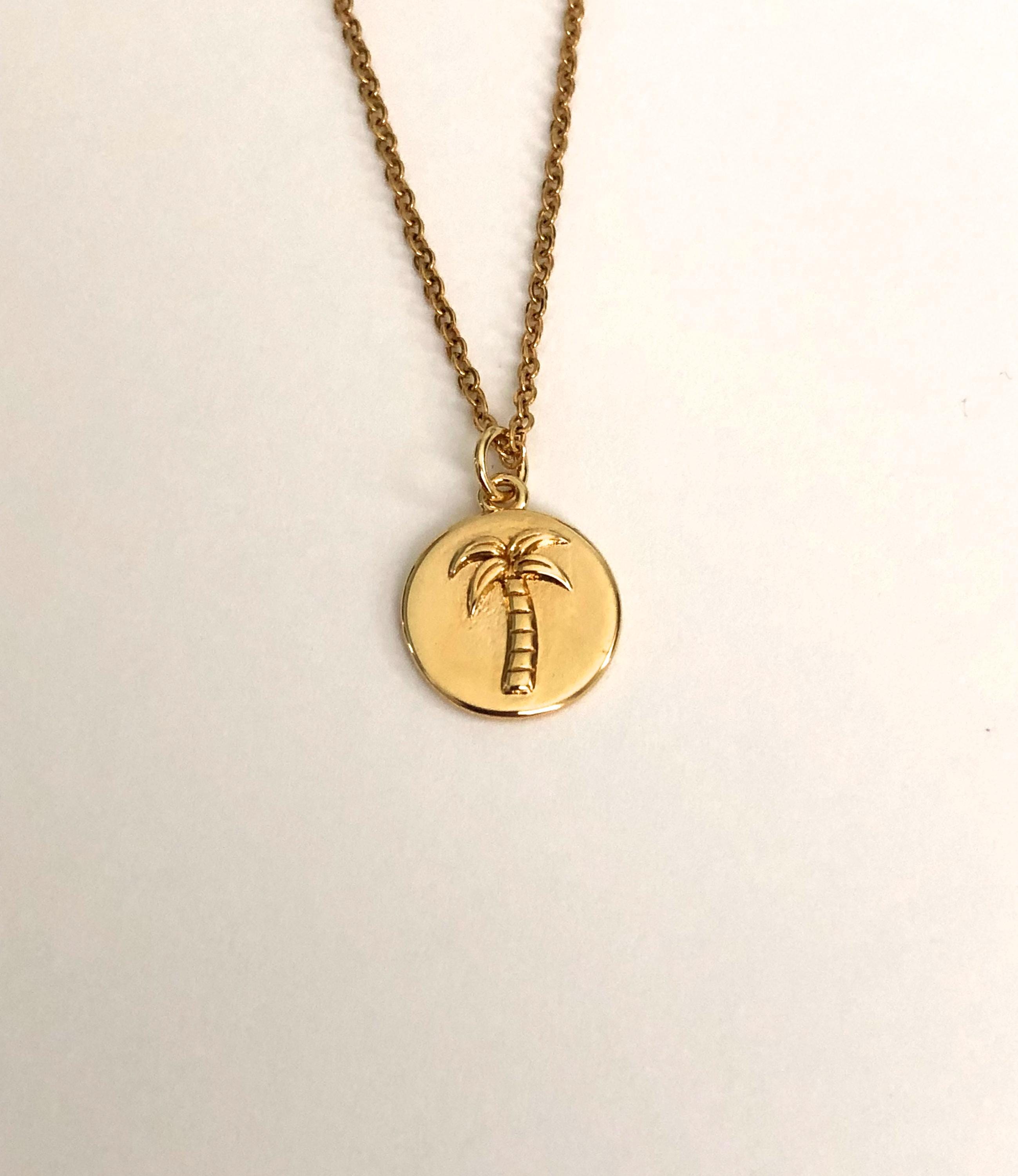 ★関税込★VINTAGE HOLLYWOOD★Palm Tree Beach Necklace★ Palm Tree Necklace, Palm Tree, Palm Tree Jewelry, Palm Tree