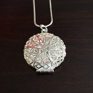 silver locket necklace, silver locket, locket, locket necklace, locket silver, round locket, star locket, locket unique, unique locket, star