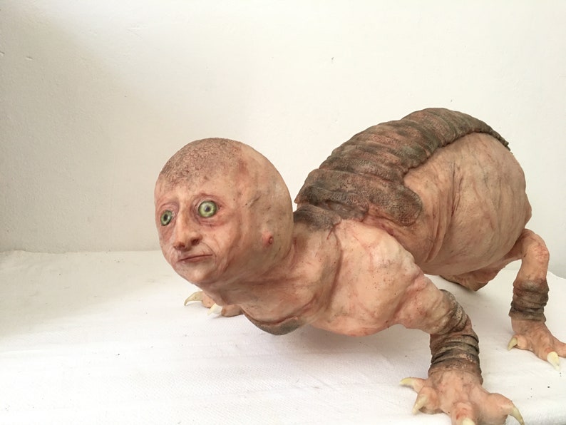 Handcrafted Armadillo Silicone Sculpture | Unique Realistic Animal Art | Acetic Silicone Sculpture | Italian Handmade Wildlife Art