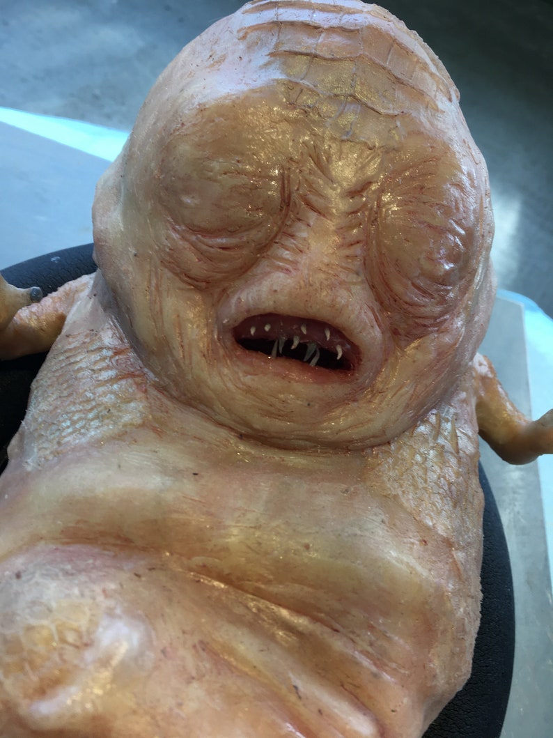 Reptilien Alien Human Hybrid
