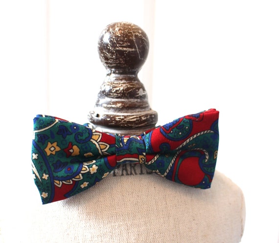 Blue / Red / Green Paisley Patterned Vintage Self… - image 1