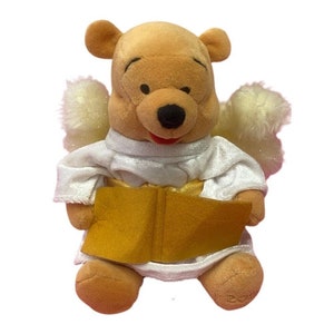 Disney Winnie the Pooh Angel Pooh 8" bean bag plush stuffed animal 2000 Vintage