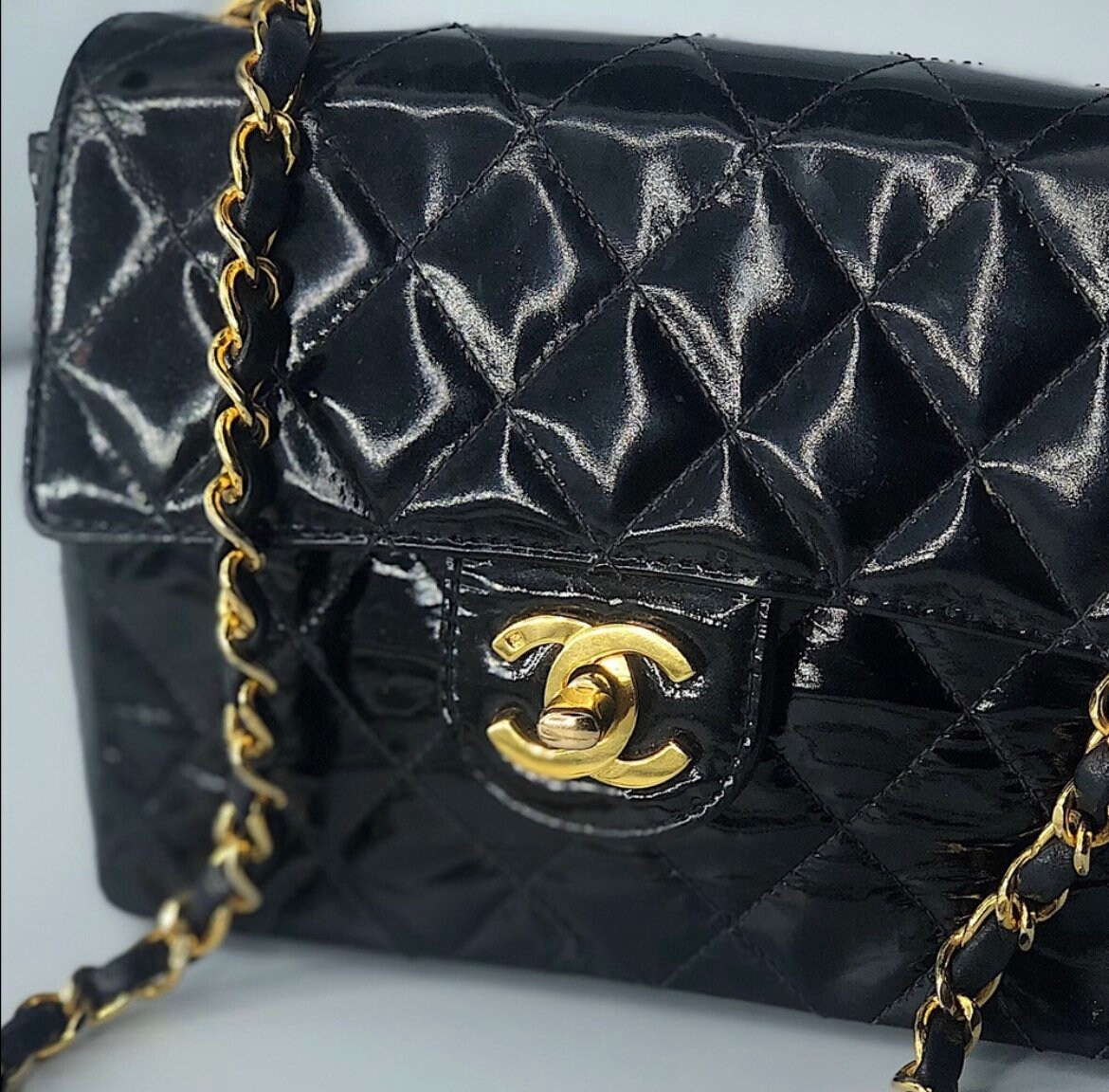 Vintage Chanel Shopping Bag in Brown Fabric — singulié