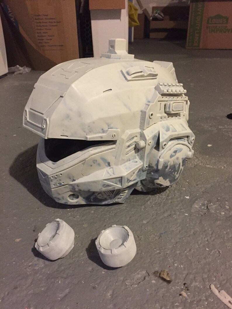 Titanfall 2 Pulse Pilot Helmet kit. Unpainted and trimmed