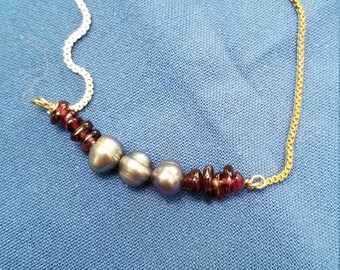 Garnet and freshwater pearl slide bracelet