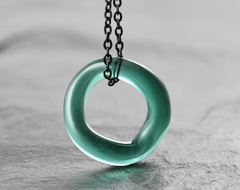 Organic Circle Pendant malachit