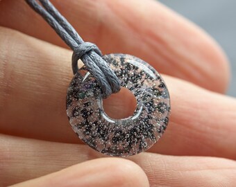 Ash jewelry necklace Circle mini ashes black - keepsake of deceased pet - urn - glass