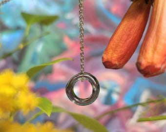 Organic Circle Pendant grey
