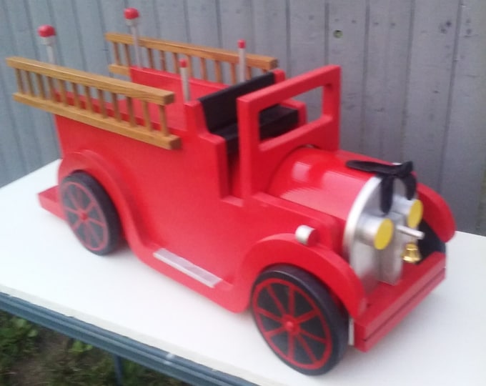 Fire truck mailbox