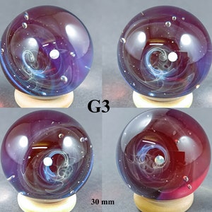 Marbre galaxie en verre fumé argenté, avec une planète opale flottante, Marbre galaxie en verre, Marbre borosilicaté avec une opale, Marbre en verre astronomie image 8