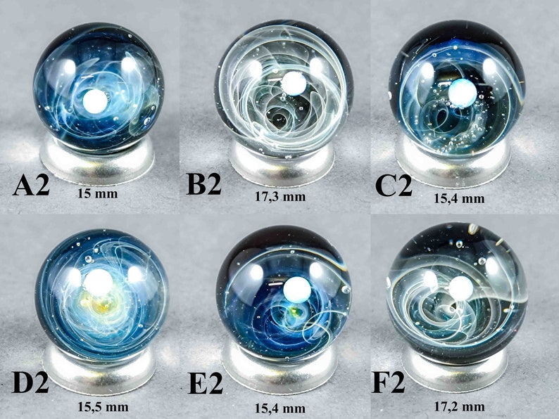 Mini Silber Rauchglas Galaxy Marmor, mit einem schwimmenden Opal Planeten, winzige Glas Galaxy Marmor, Borosilikat Marmor mit einem Opal Bild 5