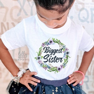 Camiseta "Irmã Mais Velha", Camiseta "Irmã Mais Velha", "Vou Ser Irmã Mais Velha", Anúncio de Gravidez, Design Floral, Design de Guirlanda Floral para Irmã