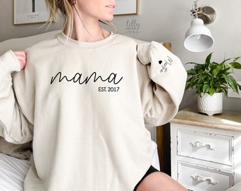 Mama Sweatshirt With EST Year And Cursive Name On Sleeve, Mama Est Sweatshirt, Mothers Day Gift, Personalised Mum Gift, Mum Life Jumper