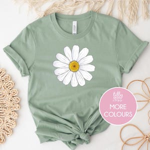 Daisy T-Shirt, MORE COLOURS, Flower T-Shirt, Wildflower T-Shirt, Boho T-Shirt, Floral T-Shirt Gift, Birth Month Flower, Gift For Sister